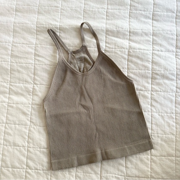 | taupe & beige crop top bundle • m/l | - Picture 3 of 10